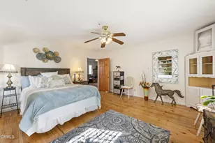 390 E Highland Hills Dr, Camarillo, CA 93010 - Photo 27