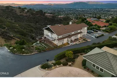 390 E Highland Hills Drive, Camarillo, CA 93010 - Photo 9