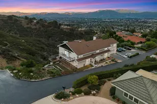 390 E Highland Hills Dr, Camarillo, CA 93010 - Photo 9