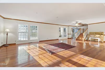 390 E Highland Hills Drive, Camarillo, CA 93010 - Photo 11