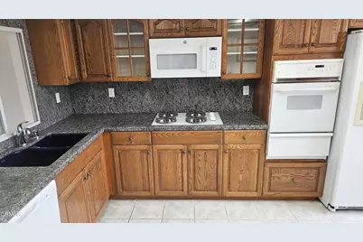 618 Island View Circle, Port Hueneme, CA 93041 - Photo 11