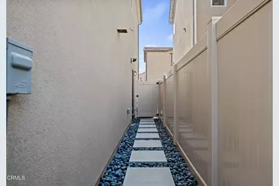 1991 Pomegranate Street, Santa Paula, CA 93060 - Photo 37