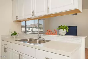 1667 Calle Zafiro, Thousand Oaks, CA 91320 - Photo 11