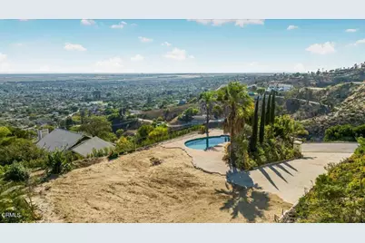 520 E Highland Drive, Camarillo, CA 93010 - Photo 11