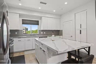 302 Marlee Lane, Camarillo, CA 93012 - Photo 7