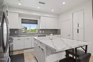 302 Marlee Ln, Camarillo, CA 93012 - Photo 7