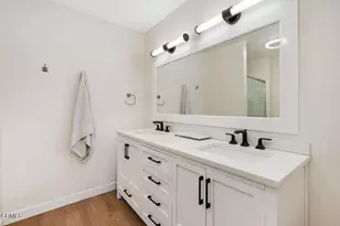 1251 Mission Verde Dr, Camarillo, CA 93012 - Photo 11