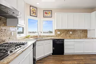 4252 Harbour Island Ln, Oxnard, CA 93035 - Photo 27