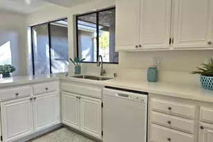 17101 Village 17, Camarillo, CA 93012 - Photo 11