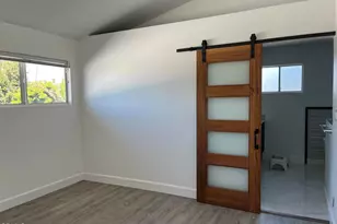 2827 Pierpont Blvd, Ventura, CA 93001 - Photo 15