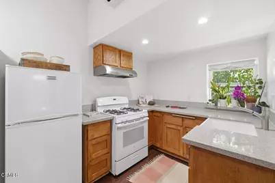 386 Larmier Avenue, Oak View, CA 93022 - Photo 31