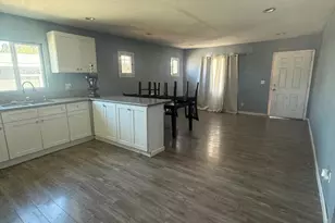 343 E 119th St, Los Angeles, CA 90061 - Photo 3