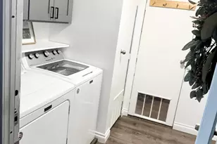 2455 Blueberry Dr, Oxnard, CA 93036 - Photo 33