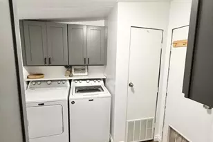 2455 Blueberry Dr, Oxnard, CA 93036 - Photo 31