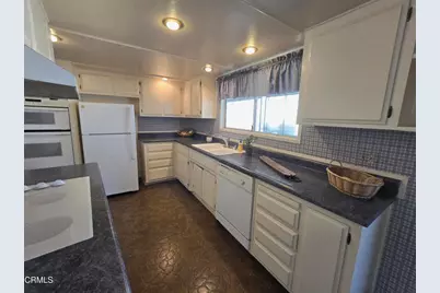 86 Pansy Place #86, Ventura, CA 93004 - Photo 13