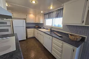 86 Pansy Pl, Ventura, CA 93004 - Photo 13