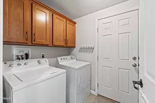 24 Via Rosal, Camarillo, CA 93012 - Photo 21