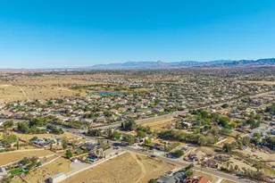 4716 Columbia Way, Quartz Hill, CA 93536 - Photo 53