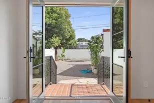 622 South Evergreen Dr Dr, Ventura, CA 93003 - Photo 29