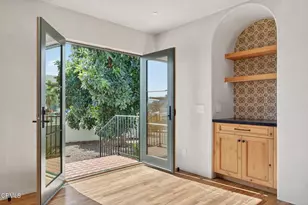 622 South Evergreen Dr Dr, Ventura, CA 93003 - Photo 23