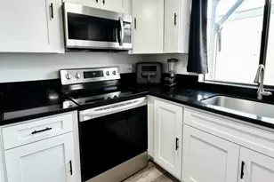 129 E Ventura St, Santa Paula, CA 93060 - Photo 9