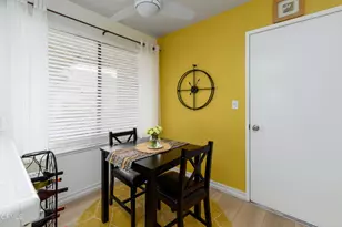 38003 Village 38, Camarillo, CA 93012 - Photo 13