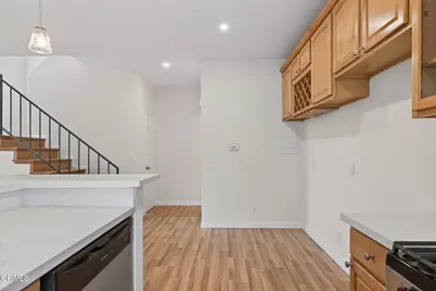 146 Maegan Place #9, Thousand Oaks, CA 91362 - Photo 11