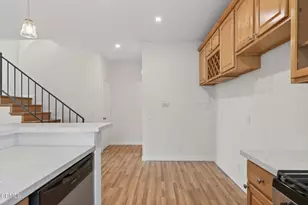 146 Maegan Pl, Thousand Oaks, CA 91362 - Photo 11