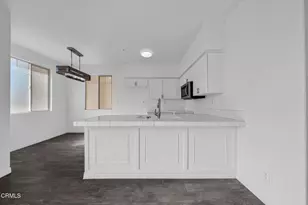 208 Bolero Ln, Oxnard, CA 93036 - Photo 19