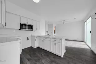 208 Bolero Ln, Oxnard, CA 93036 - Photo 15