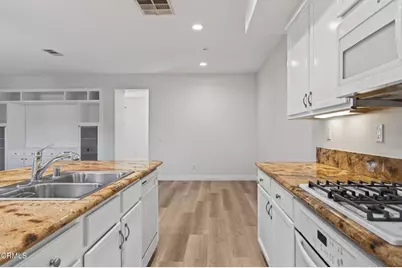 337 Feather River Place, Oxnard, CA 93036 - Photo 17