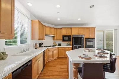 3325 Eagle Bend Lane, Oxnard, CA 93036 - Photo 13