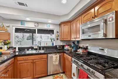 1595 Lyndhurst Avenue, Camarillo, CA 93010 - Photo 7