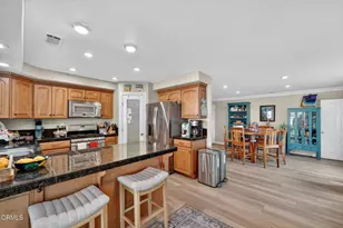 1595 Lyndhurst Ave, Camarillo, CA 93010 - Photo 9