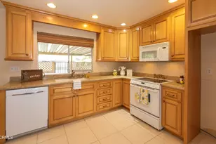 24133 Village 24, Camarillo, CA 93012 - Photo 29