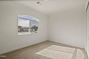 8806 Roverton Ct, Bakersfield, CA 93314 - Photo 21