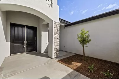 8806 Roverton Court, Bakersfield, CA 93314 - Photo 7
