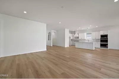 8806 Roverton Court, Bakersfield, CA 93314 - Photo 11