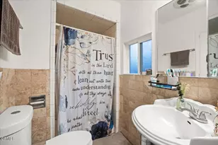 1307 Mariposa Dr, Santa Paula, CA 93060 - Photo 15