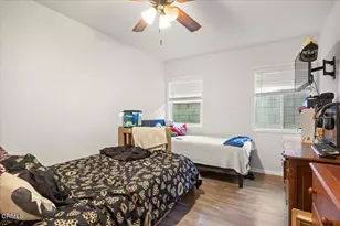 1307 Mariposa Dr, Santa Paula, CA 93060 - Photo 11