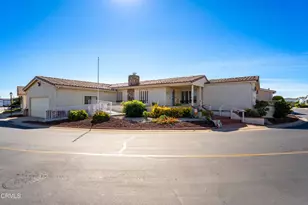 75 Poinsettia Gardens Dr, Ventura, CA 93004 - Photo 39