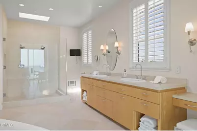 1135 Capri Way, Oxnard, CA 93035 - Photo 41