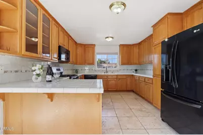 419 Dartmouth Road, Santa Paula, CA 93060 - Photo 13