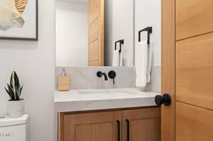890 Via Ondulando, Ventura, CA 93003 - Photo 21