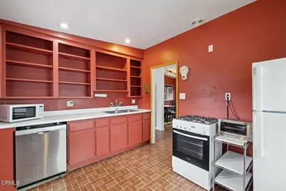 2867 Pierpont Boulevard, Ventura, CA 93001 - Photo 15
