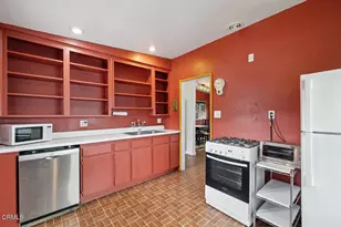 2867 Pierpont Blvd, Ventura, CA 93001 - Photo 15