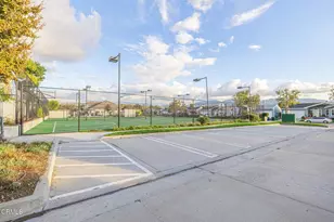 20046 Canyon View Dr, Santa Clarita, CA 91351 - Photo 43