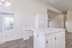 20046 Canyon View Dr, Santa Clarita, CA 91351 - Photo 19