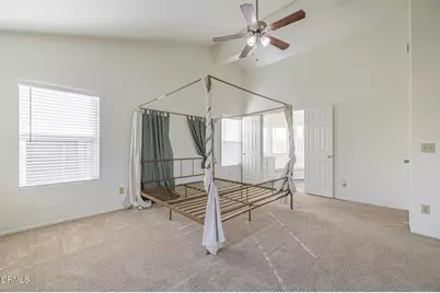 20046 Canyon View Drive, Santa Clarita, CA 91351 - Photo 25