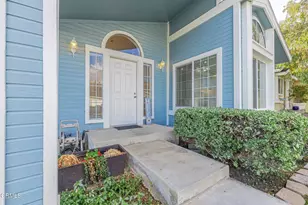 20046 Canyon View Dr, Santa Clarita, CA 91351 - Photo 7